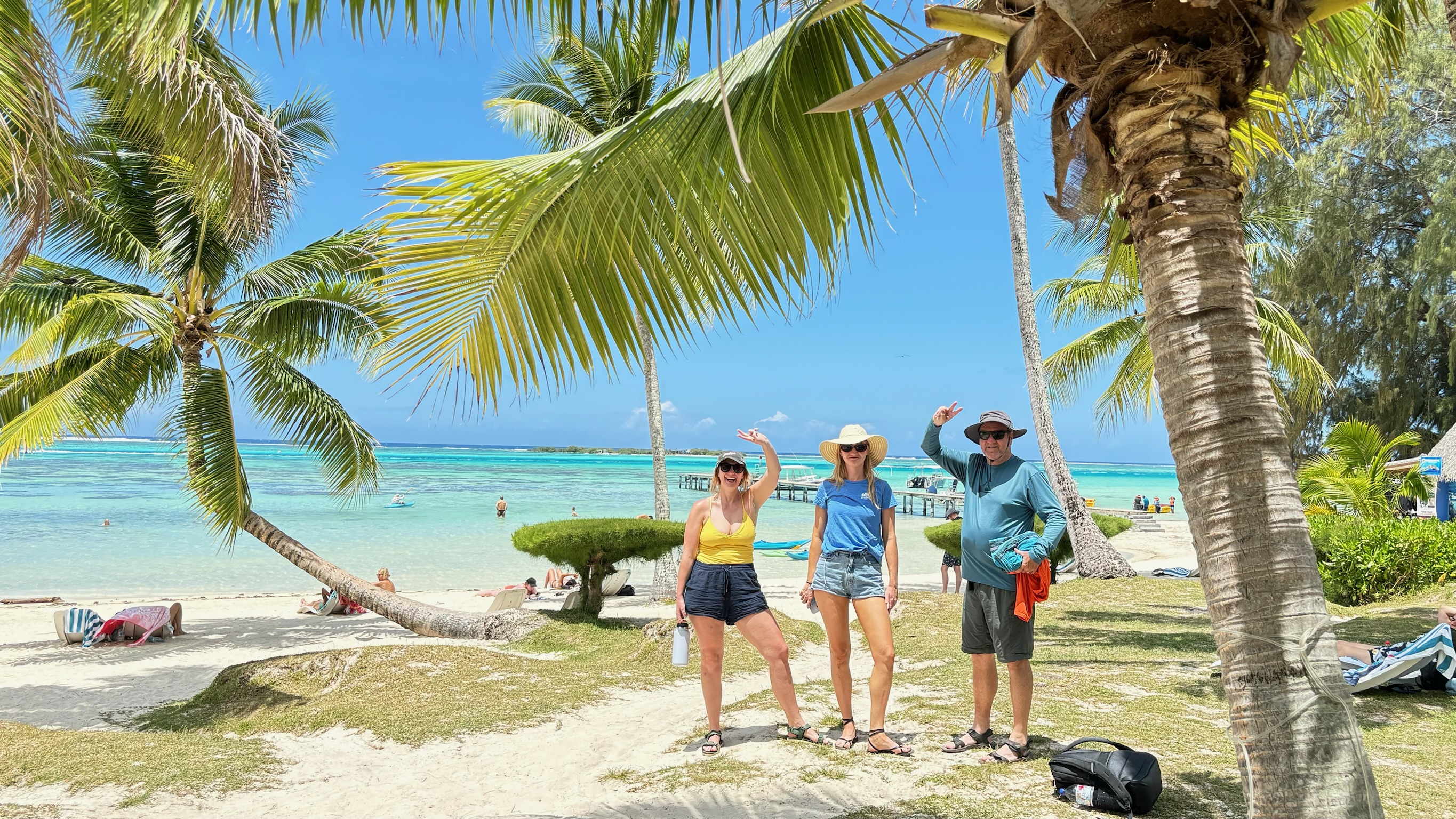 Locaboats Moorea self-piloted boat snorkel French Polynesia