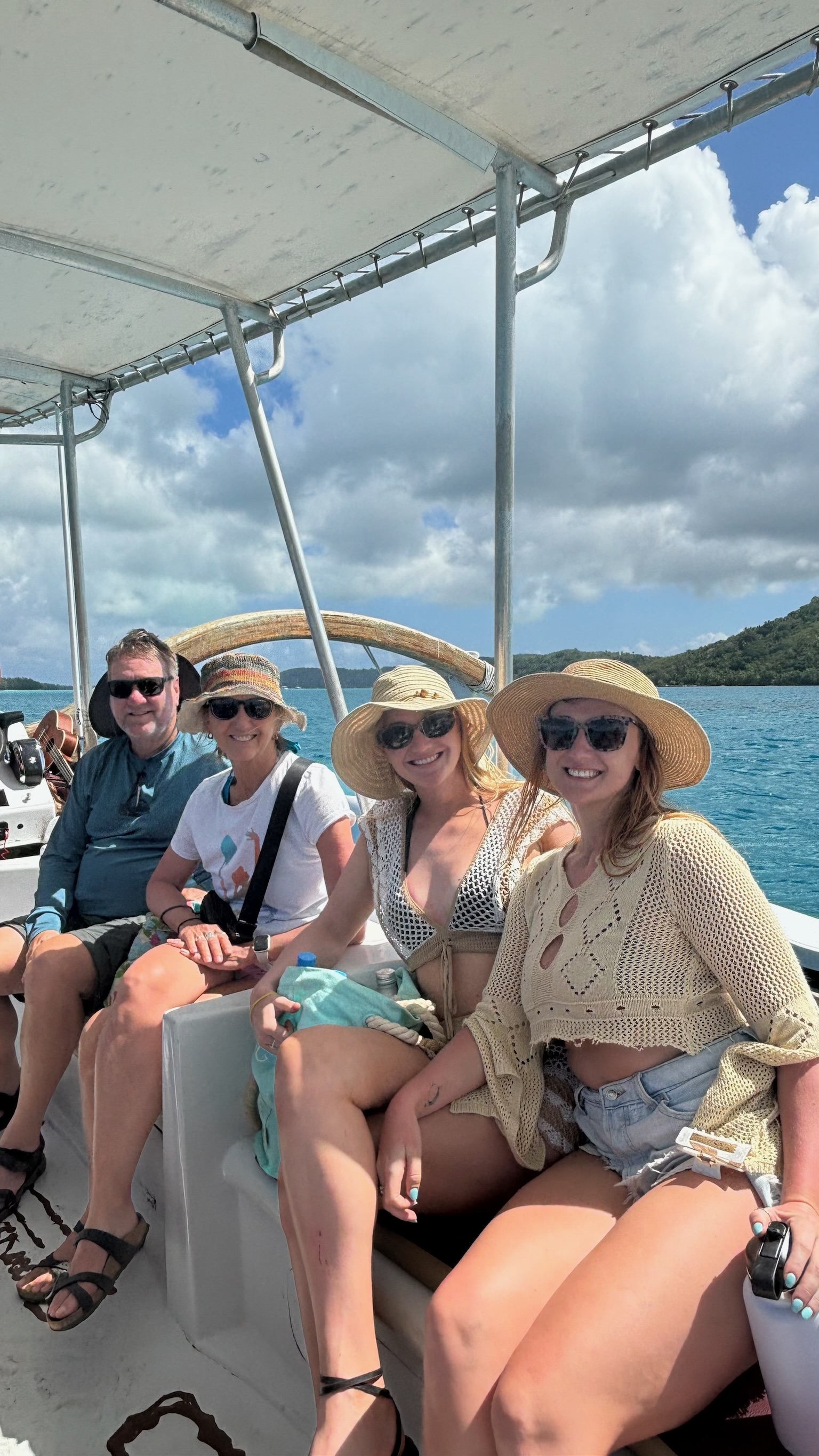 Snorkel trip Bora Bora boat pickup from resorts French Polynesia