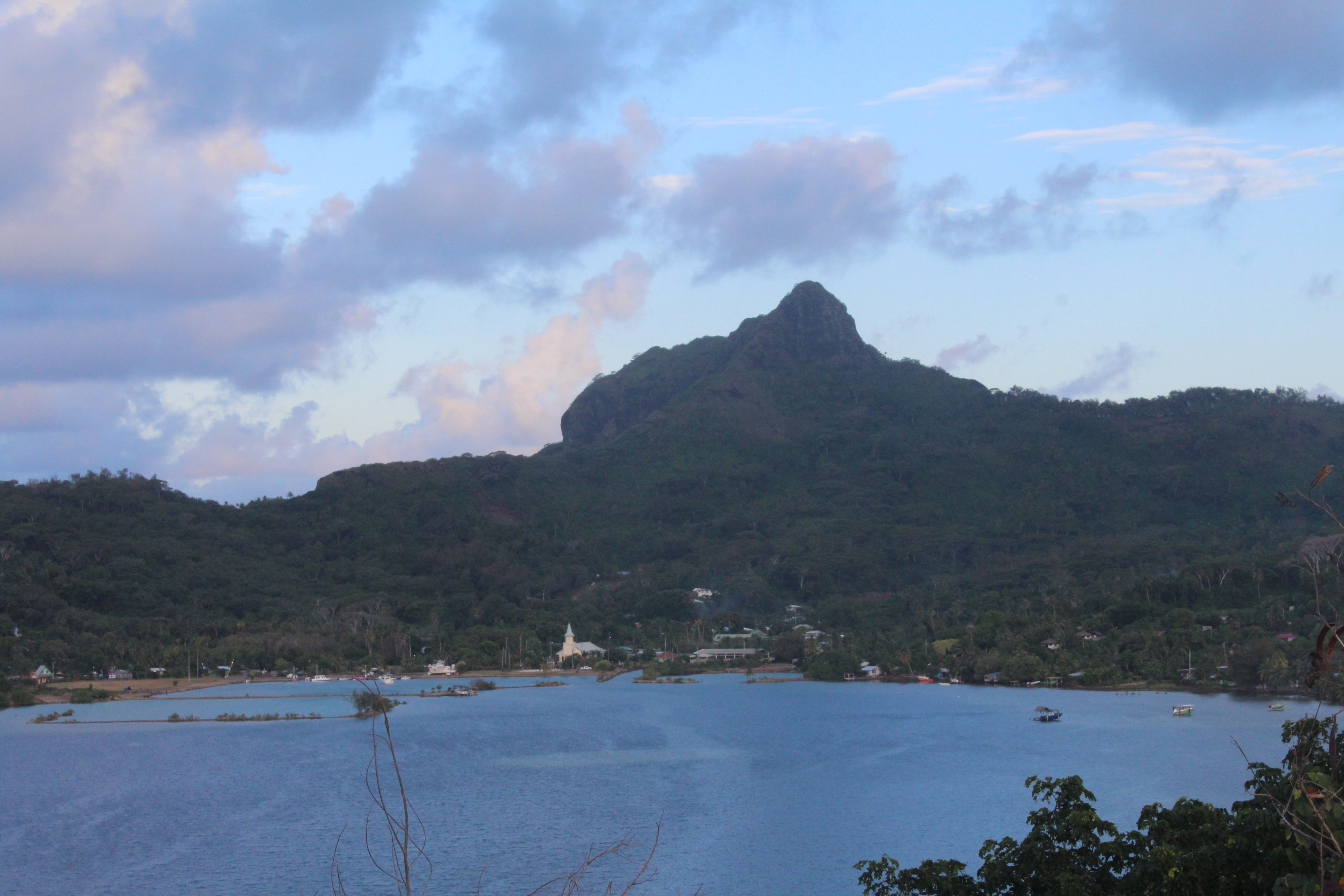 WW2 US Army cannons Bora Bora French Polynesia